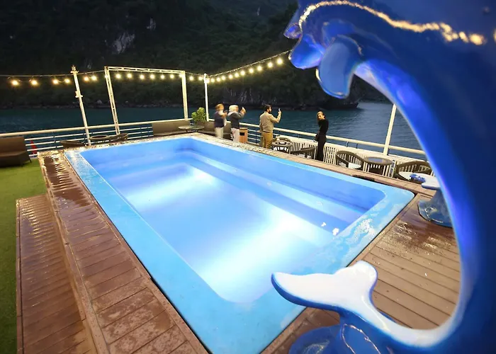 Lotus Luxury Cruise 5*