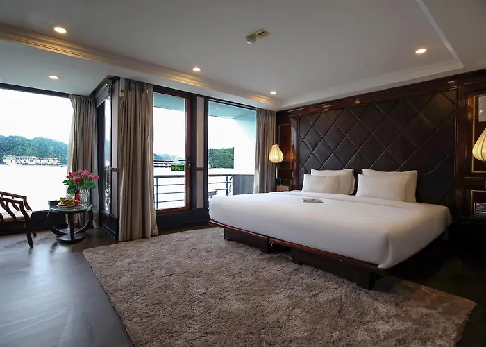  Lotus Luxury Cruise 5*