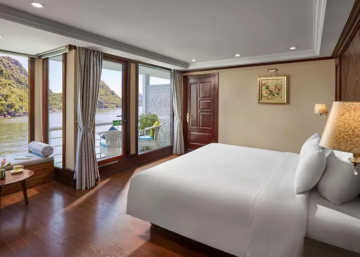  Lotus Luxury Cruise 5*