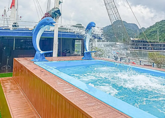 Lotus Luxury Cruise 5*